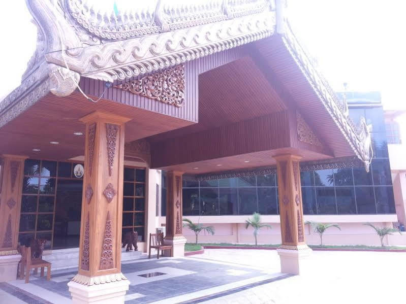 Sky Palace Hotel Баган Екстер'єр фото